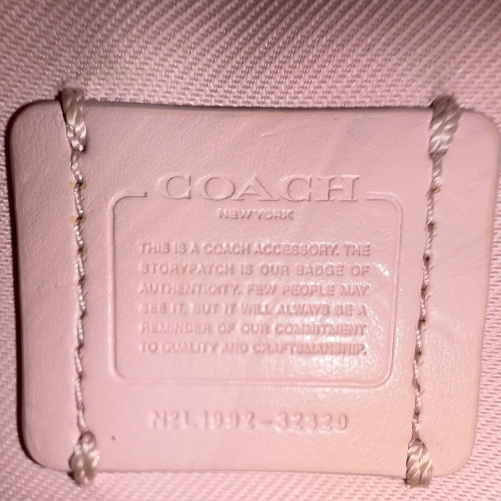 Coach Noa Pop-up light pink pebbled leather crossbody bag Women’s purse - Picture 4 of 7